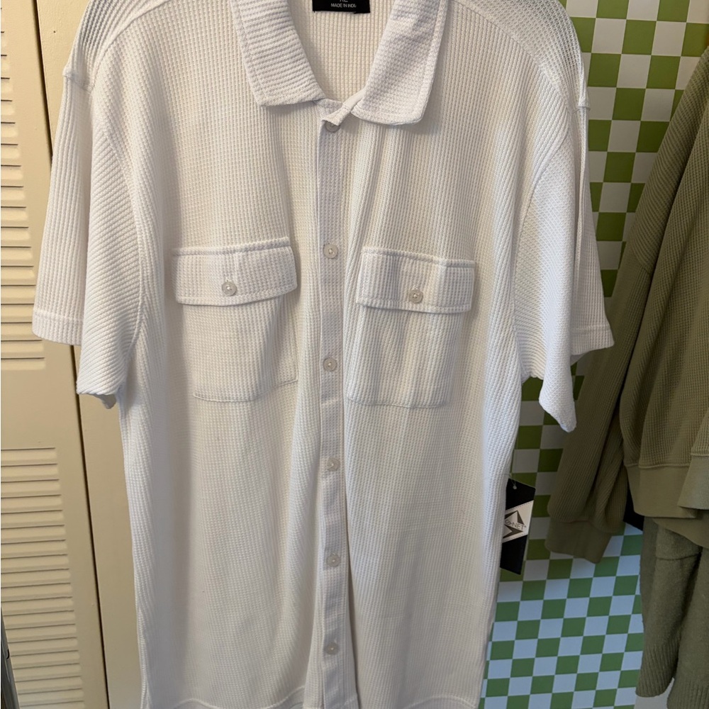 Men's White Waffle Short Sleeve Button-Up Shirt